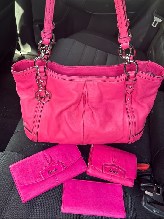 Coach Handbags - Coach Bright Pink Leather Shoulder Tote with Matching Wallets